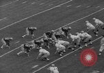 Immagine di 1964 Marina militare dell esercito del gioco del calcio Philadelphia Pennsylvania USA, 1964, secondo 15 filmato di repertorio 65675056313