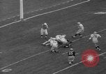 Immagine di 1964 Marina militare dell esercito del gioco del calcio Philadelphia Pennsylvania USA, 1964, secondo 19 filmato di repertorio 65675056313