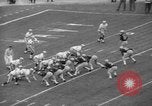 Immagine di 1964 Marina militare dell esercito del gioco del calcio Philadelphia Pennsylvania USA, 1964, secondo 58 filmato di repertorio 65675056313