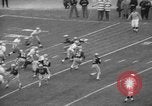 Immagine di 1964 Marina militare dell esercito del gioco del calcio Philadelphia Pennsylvania USA, 1964, secondo 59 filmato di repertorio 65675056313