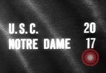 Immagine di USC contro Notre Dame football 1964 Los Angeles California USA, 1964, secondo 5 filmato di repertorio 65675056314