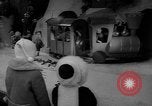 Immagine di La sera prima di Natale United States USA, 1964, secondo 31 filmato di repertorio 65675056315