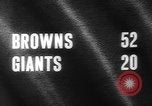 Immagine di Giants versus Browns New York City USA, 1964, secondo 6 filmato di repertorio 65675056316