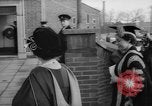 Standbild Ehre Queen Elizabeth Vereinigtes Königreich, 1965, aus Sekunde 15 historischem Filmmaterial Videoclip 65675056321
