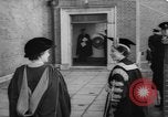 Standbild Ehre Queen Elizabeth Vereinigtes Königreich, 1965, aus Sekunde 17 historischem Filmmaterial Videoclip 65675056321