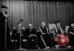 Standbild Ehre Queen Elizabeth Vereinigtes Königreich, 1965, aus Sekunde 23 historischem Filmmaterial Videoclip 65675056321