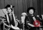 Standbild Ehre Queen Elizabeth Vereinigtes Königreich, 1965, aus Sekunde 28 historischem Filmmaterial Videoclip 65675056321