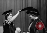 Standbild Ehre Queen Elizabeth Vereinigtes Königreich, 1965, aus Sekunde 35 historischem Filmmaterial Videoclip 65675056321