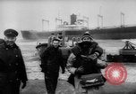Standbild Frachter Ping ein im Sturm Europa, 1965, aus Sekunde 52 historischem Filmmaterial Videoclip 65675056322