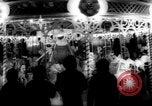 Standbild Weihnachten feiern New York City USA, 1965, aus Sekunde 8 historischem Filmmaterial Videoclip 65675056323