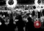 Standbild Weihnachten feiern New York City USA, 1965, aus Sekunde 9 historischem Filmmaterial Videoclip 65675056323