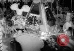 Standbild Weihnachten feiern New York City USA, 1965, aus Sekunde 15 historischem Filmmaterial Videoclip 65675056323