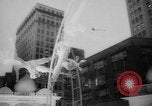 Standbild Weihnachten feiern New York City USA, 1965, aus Sekunde 27 historischem Filmmaterial Videoclip 65675056323