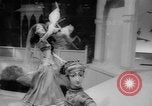 Standbild Weihnachten feiern New York City USA, 1965, aus Sekunde 44 historischem Filmmaterial Videoclip 65675056323