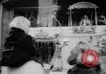 Standbild Weihnachten feiern New York City USA, 1965, aus Sekunde 51 historischem Filmmaterial Videoclip 65675056323