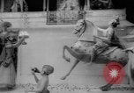 Standbild Weihnachten feiern New York City USA, 1965, aus Sekunde 56 historischem Filmmaterial Videoclip 65675056323