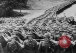 Standbild deutsche Armee verteidigt gegen die Alliierten in der Normandie Frankreich, 1944, aus Sekunde 8 historischem Filmmaterial Videoclip 65675056324