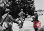 Immagine di Truppe tedesche rispondono a Allied D-day invasione Normandia Francia, 1944, secondo 29 filmato di repertorio 65675056327