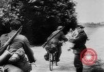 Immagine di Truppe tedesche rispondono a Allied D-day invasione Normandia Francia, 1944, secondo 31 filmato di repertorio 65675056327