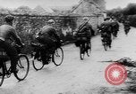 Immagine di Truppe tedesche rispondono a Allied D-day invasione Normandia Francia, 1944, secondo 46 filmato di repertorio 65675056327
