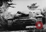 Standbild deutsche militärische Invasion St. Lo Frankreich, 1944, aus Sekunde 4 historischem Filmmaterial Videoclip 65675056330