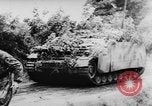 Standbild deutsche militärische Invasion St. Lo Frankreich, 1944, aus Sekunde 14 historischem Filmmaterial Videoclip 65675056330