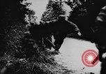 Standbild deutsche militärische Invasion St. Lo Frankreich, 1944, aus Sekunde 53 historischem Filmmaterial Videoclip 65675056330