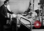Immagine di Hitler bomba visite plot vittime in ospedale La Prussia orientale, 1944, secondo 9 filmato di repertorio 65675056336