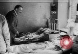 Immagine di Hitler bomba visite plot vittime in ospedale La Prussia orientale, 1944, secondo 26 filmato di repertorio 65675056336