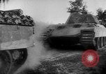 Standbild Bundeswehr sappers set Sprengladungen in der Stadt Witebsk Weißrussland, 1944, aus Sekunde 43 historischem Filmmaterial Videoclip 65675056338