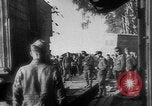 Standbild deutschen militärischen Rückzug Russland, 1944, aus Sekunde 33 historischem Filmmaterial Videoclip 65675056339