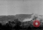 Standbild deutschen Rüstung getarnt mit Laub Frankreich, 1944, aus Sekunde 32 historischem Filmmaterial Videoclip 65675056340