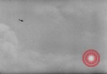 Standbild deutschen Rüstung getarnt mit Laub Frankreich, 1944, aus Sekunde 44 historischem Filmmaterial Videoclip 65675056340