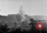 Standbild deutschen Rüstung getarnt mit Laub Frankreich, 1944, aus Sekunde 50 historischem Filmmaterial Videoclip 65675056340