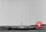 Standbild zerstörten Alliierte Flugzeuge Frankreich, 1944, aus Sekunde 4 historischem Filmmaterial Videoclip 65675056342