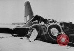 Standbild zerstörten Alliierte Flugzeuge Frankreich, 1944, aus Sekunde 40 historischem Filmmaterial Videoclip 65675056342