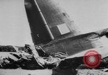 Standbild zerstörten Alliierte Flugzeuge Frankreich, 1944, aus Sekunde 47 historischem Filmmaterial Videoclip 65675056342
