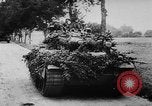 Immagine di Le forze tedesche difendere contro Allied avanza Francia, 1944, secondo 8 filmato di repertorio 65675056350