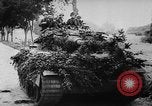 Immagine di Le forze tedesche difendere contro Allied avanza Francia, 1944, secondo 9 filmato di repertorio 65675056350