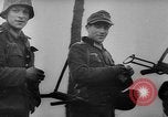 Immagine di Le forze tedesche difendere contro Allied avanza Francia, 1944, secondo 29 filmato di repertorio 65675056350