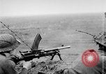 Immagine di La fanteria britannica impegnare le forze tedesche nei Paesi Bassi nella seconda guerra mondiale Hertogenbosch Paesi Bassi, 1944, secondo 12 filmato di repertorio 65675056356