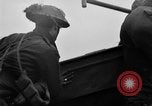 Immagine di La fanteria britannica impegnare le forze tedesche nei Paesi Bassi nella seconda guerra mondiale Hertogenbosch Paesi Bassi, 1944, secondo 18 filmato di repertorio 65675056356