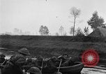 Immagine di La fanteria britannica impegnare le forze tedesche nei Paesi Bassi nella seconda guerra mondiale Hertogenbosch Paesi Bassi, 1944, secondo 35 filmato di repertorio 65675056356