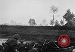 Immagine di La fanteria britannica impegnare le forze tedesche nei Paesi Bassi nella seconda guerra mondiale Hertogenbosch Paesi Bassi, 1944, secondo 36 filmato di repertorio 65675056356