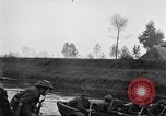 Immagine di La fanteria britannica impegnare le forze tedesche nei Paesi Bassi nella seconda guerra mondiale Hertogenbosch Paesi Bassi, 1944, secondo 38 filmato di repertorio 65675056356