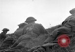 Immagine di La fanteria britannica impegnare le forze tedesche nei Paesi Bassi nella seconda guerra mondiale Hertogenbosch Paesi Bassi, 1944, secondo 45 filmato di repertorio 65675056356