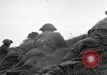 Immagine di La fanteria britannica impegnare le forze tedesche nei Paesi Bassi nella seconda guerra mondiale Hertogenbosch Paesi Bassi, 1944, secondo 49 filmato di repertorio 65675056356