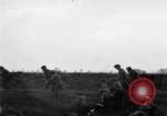 Immagine di La fanteria britannica impegnare le forze tedesche nei Paesi Bassi nella seconda guerra mondiale Hertogenbosch Paesi Bassi, 1944, secondo 59 filmato di repertorio 65675056356