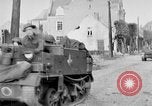 Standbild Verbündeten dringen in Holland Hertogenbosch Niederlande, 1944, aus Sekunde 47 historischem Filmmaterial Videoclip 65675056357