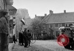 Standbild Verbündeten dringen in Holland Hertogenbosch Niederlande, 1944, aus Sekunde 48 historischem Filmmaterial Videoclip 65675056357